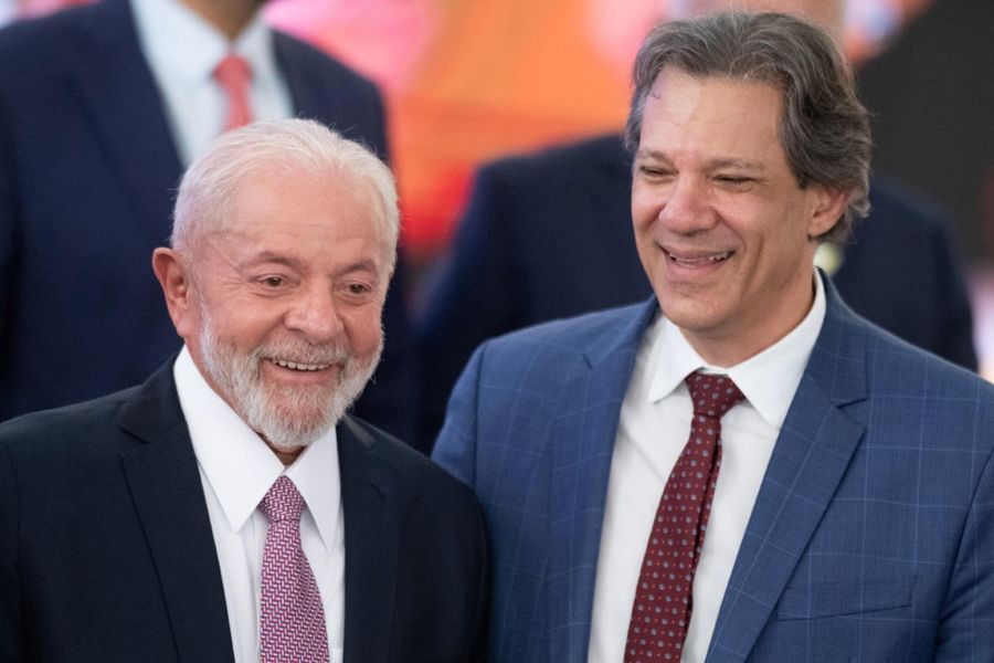 Center lula e haddad lado a lado durante lancamento do desenrola
