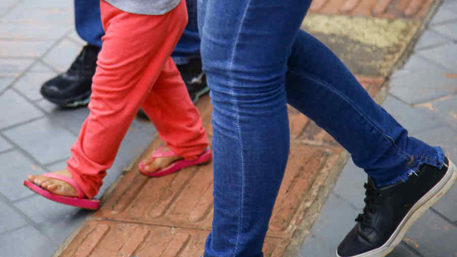 Center 690b1d3eea763