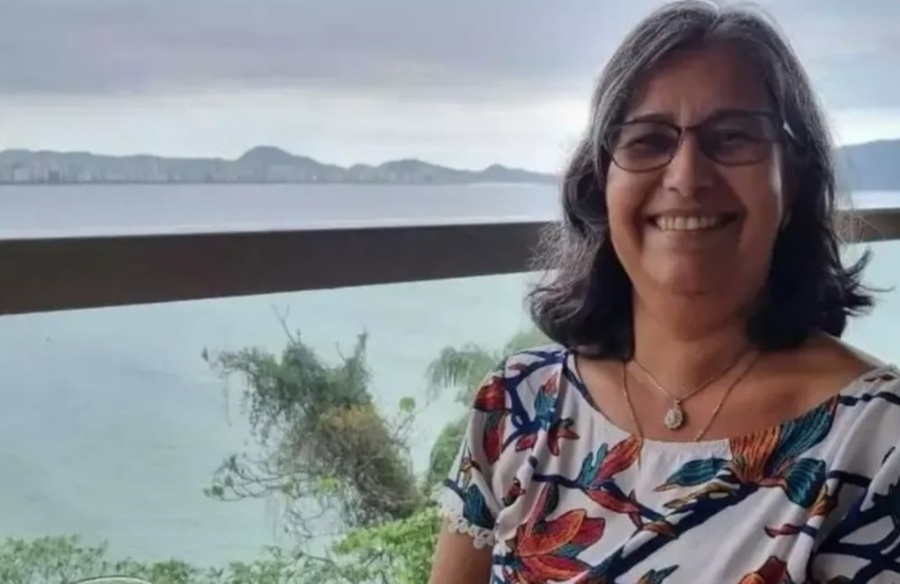 Center 690b1e066de8c