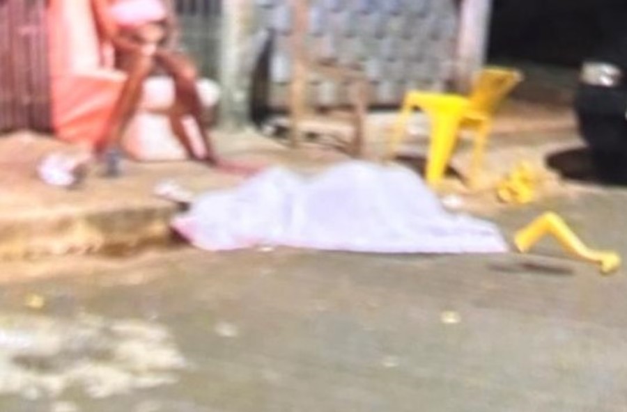 Center 69807a79a8230